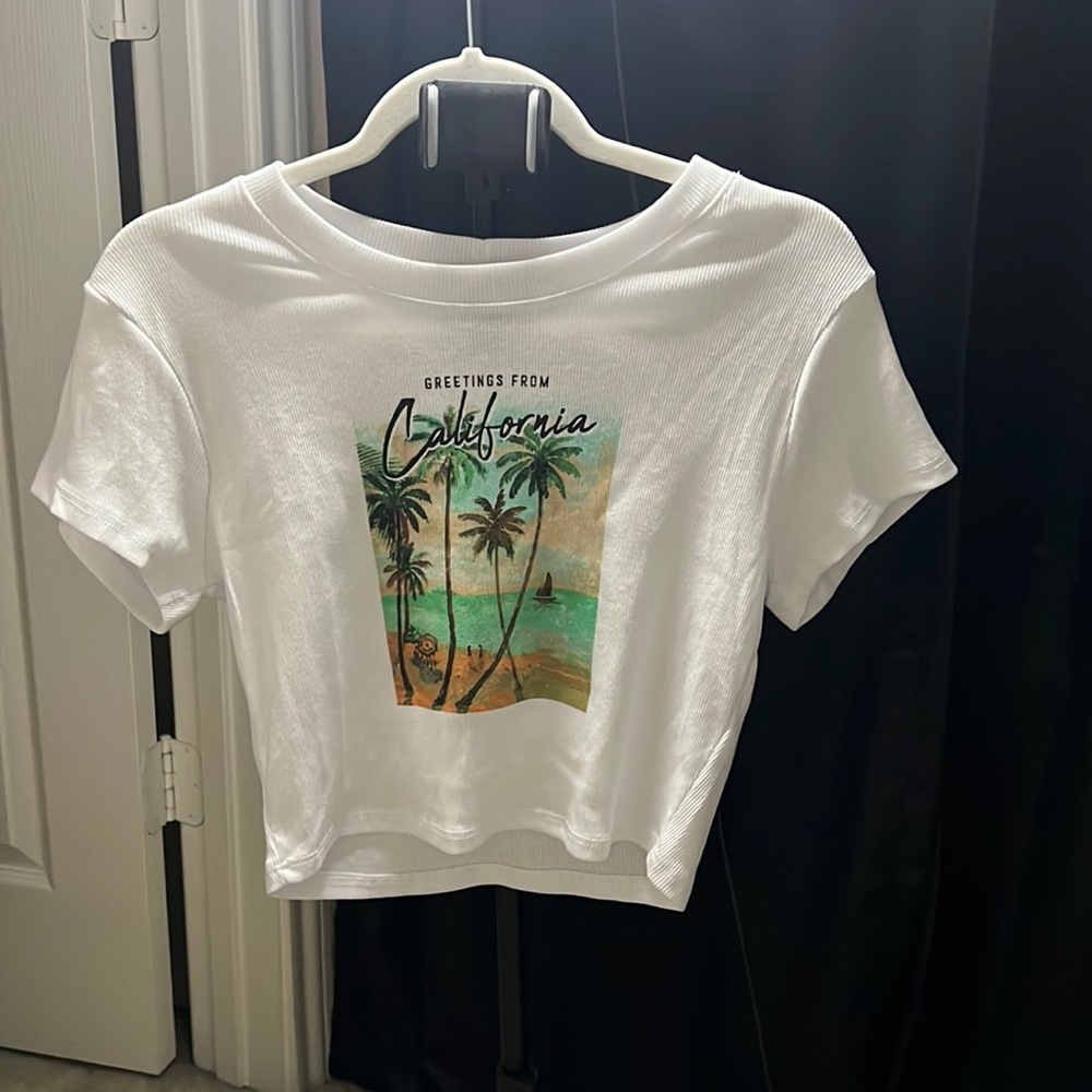 Forever 21 white t-shirt